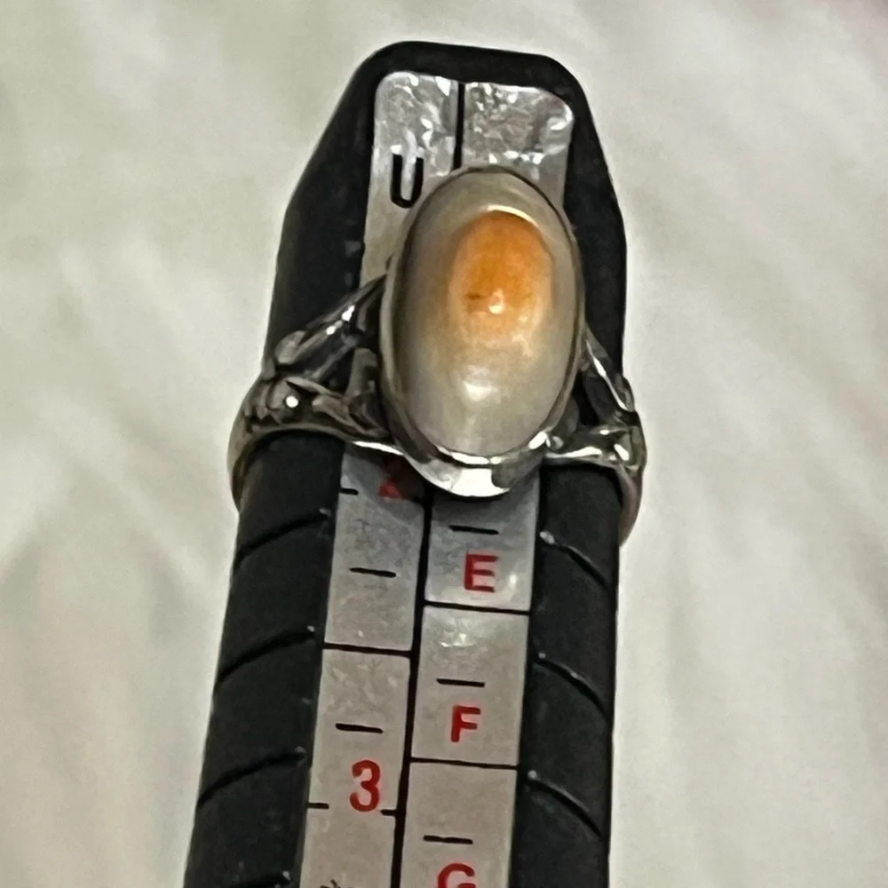 Tiny Old Blister Pearl Ring - Picture 13 of 13